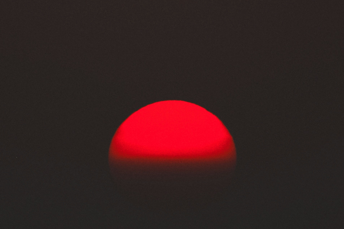 Red Light Therapy For Sleep: A Natural Solution For Restful Nights